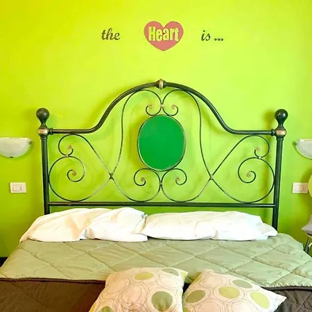 With 2 Bedrooms In Lido Di Ostia, With Wonderful City View And Wifi - 1 Km From The Beach *